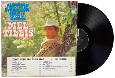 Mel Tillis signed 1968 Something Special Album Cover/LP/Vinyl Record- JSA #GG08450