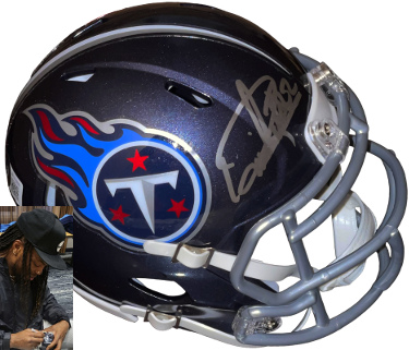 Derrick Henry signed Tennessee Titans Navy Speed Mini Helmet #22- Beckett Witnessed