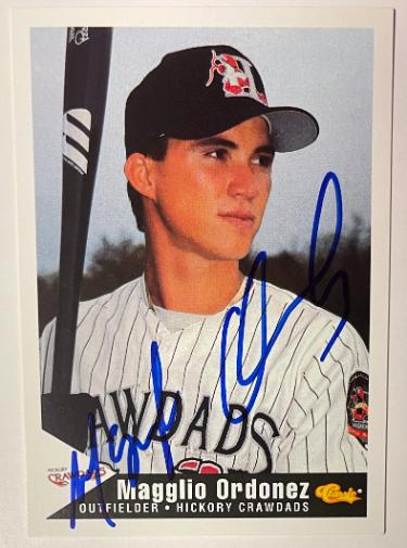 Magglio Ordonez signed 1994 Classic Rookie On Card Auto (RC) #17- COA (Hickory Crawdads)