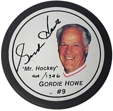 Gordie Howe signed Mr. Hockey #9 Logo Puck- /1946 imperfect- Fotoball USA COA (HOF)