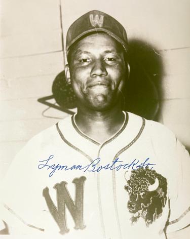 Lyman Bostock, Sr. signed Winnipeg Buffaloes Vintage B&W 8x10 Photo ding- COA/CSA Show Ticket