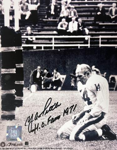 YA (Y.A.) Tittle signed New York Giants NFL Licensed Vintage B&W 8x10 Photo HOF 71 imperfect- COA (HOF)