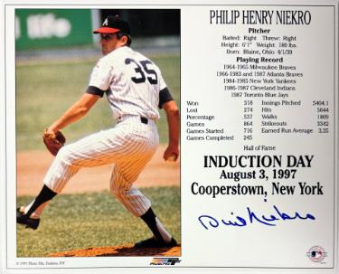 Phil Niekro signed Atlanta Braves MLB Licensed Hall of Fame Induction Day 8x10 Photo/Card- Tuff Stuff COA/Show Ticket