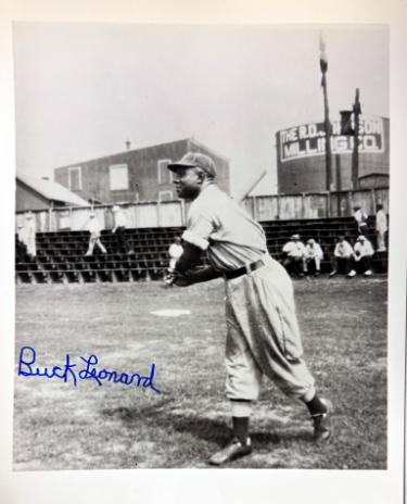 Buck Leonard signed Homestead Grays Negro League Vintage B&W 8x10 Photo imperfect- COA