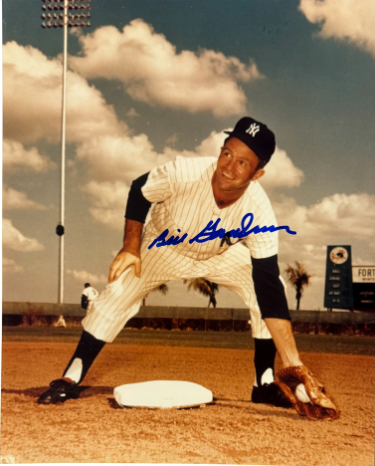 Billy Gardner signed New York Yankees MLB Licensed 8x10 Photo- COA (1954/1961 WS Champ)