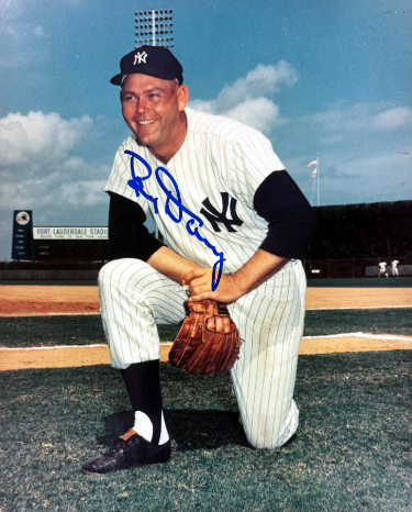 Bud Daley signed New York Yankees 8x10 Photo- COA (2X WS Champ)