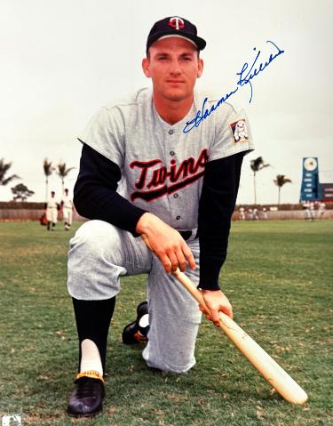 Harmon Killebrew signed Minnesota Twins MLB Licensed 8x10 Photo- COA/Show Ticket/Photo (HOF)