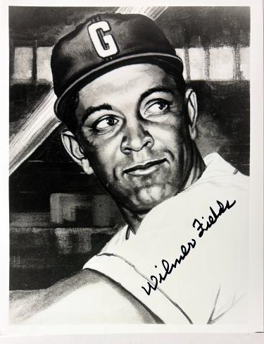 Wilmer Fields signed Homestead Grays B&W 8x10 Photo minor dings- COA/Show Ticket