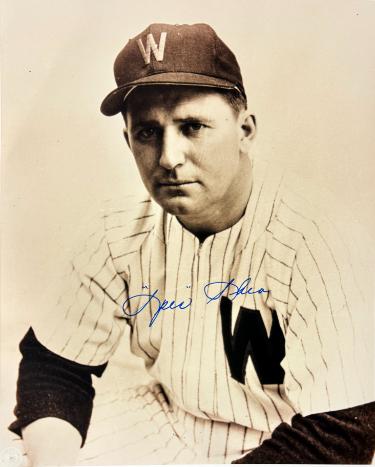 Spec Shea signed Washington Senators MLB 8x10 Photo minor dings- COA (WS Champ)