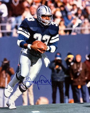 Tony Dorsett signed Dallas Cowboys 8x10 Photo #33 minor dings- CSA COA (HOF)