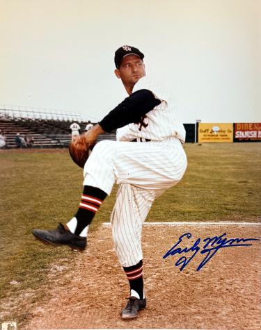 Early Wynn signed Chicago White Sox MLB Licensed 8x10 Photo minor dings COA (HOF/CY/9XAS)