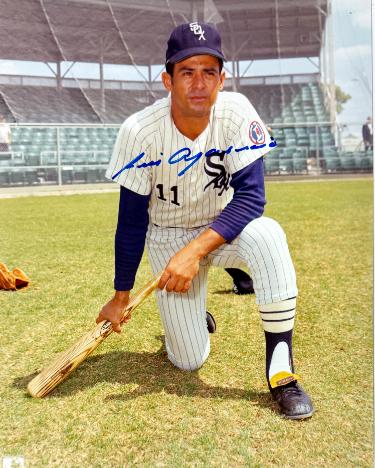 Luis Aparicio signed Chicago White Sox MLB 8x10 Photo minor dings- CSA COA (HOF/13X AS/ROY)
