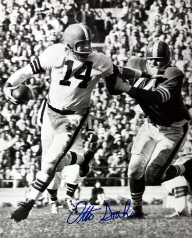 Otto Graham signed Cleveland Browns Vintage B&W 8x10 Photo- NFL Alumni, Inc. LOA (HOF)
