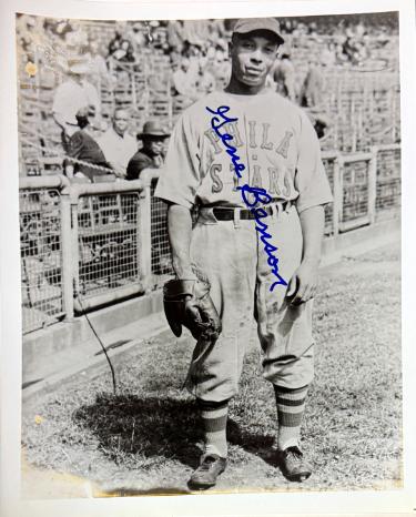 Gene Benson signed Philadelphia Stars Negro League B&W 8x10 Photo minor dings- COA