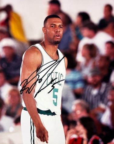 Ron Mercer signed Boston Celtics 8x10 Photo #5 minor dings- Athlon Notarized COA (Kentucky Wildcats)