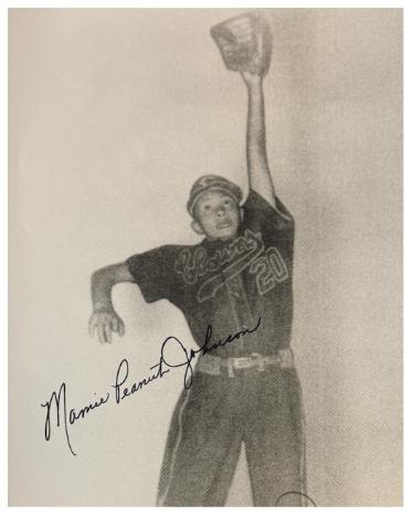 Mamie Johnson signed Indianapolis Clowns Negro League Vintage B&W 8x10 Photo Peanut imperfect- COA/Show Ticket