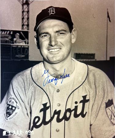 George Kell signed Detroit Tigers Vintage B&W MLB Licensed 8x10 Photo imperfect- COA (HOF)