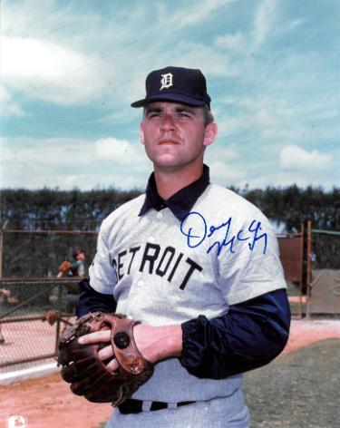 Denny McLain signed Detroit Tigers MLB Licensed 8x10 Photo imperfect- COA