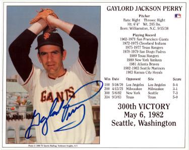 Gaylord Perry signed San Francisco Giants MLB 300th Victory 5/6/82 8x10 Photo/Card- COA/Ticket