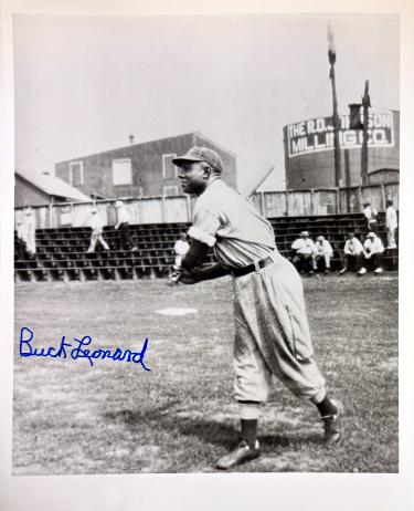 Buck Leonard signed Homestead Grays Negro League 8x10 Photo imperfect- COA