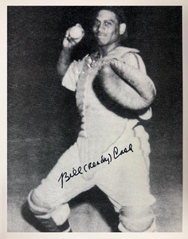 Bill (Ready) Cash signed Philadelphia Stars Vintage B&W 8x10 Photo imperfect- COA