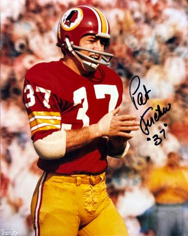Pat Fischer signed Washington Redskins NFL 8x10 Photo #37- COA (3X Pro Bowl)