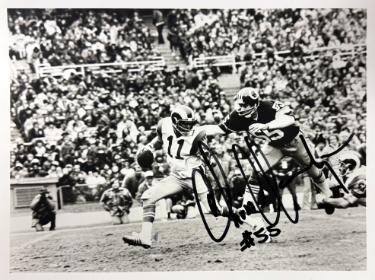 Chris Hanburger signed Washington B&W 8x10 Photo #55- COA (HOF 2011/9X Pro Bowl)
