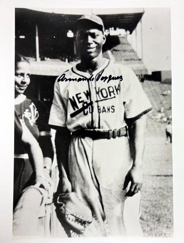 Armando Vasquez signed New York Cubans Negro League Vintage B&W 8x10 Photo- COA