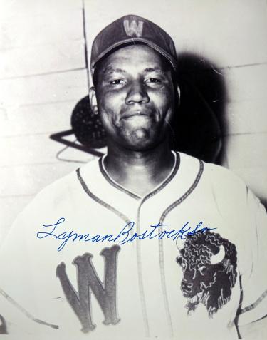 Lyman Bostock Sr. signed Winnipeg Buffaloes Negro League Vintage 8x10 Photo- COA