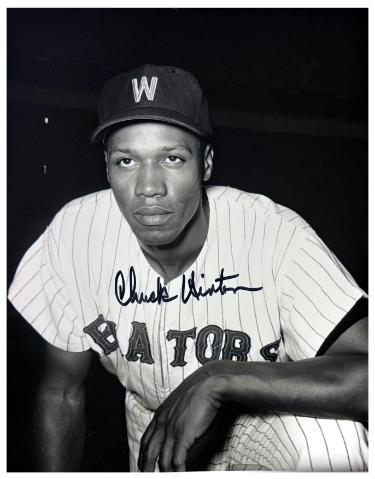 Chuck Hinton signed Washington Senators Vintage B&W 8x10 Photo - COA (MLBPAA)