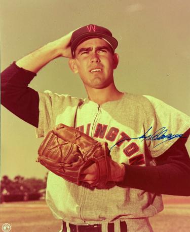 Tex Clevenger signed Washington Nationals MLB Licensed 8x10 Photo imperfect- COA