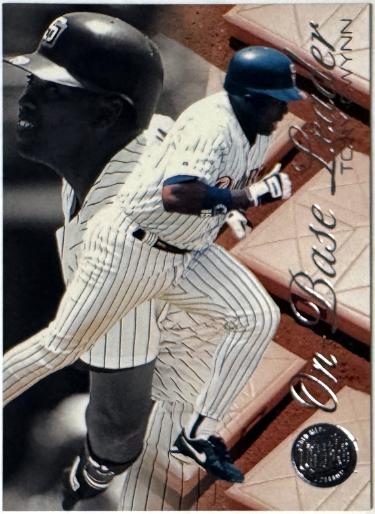 Tony Gwynn 1996 Fleer Ultra On-Base Leaders Gold Medallion Card #3 (San Diego Padres/HOF)