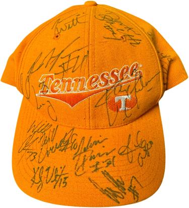 2000 Tennessee Vols Cap/Hat Team Signed 12 Sigs-Beckett Review (Filmer/Witten/Stallworth/Clausen/Overstreet/Bartholomew)