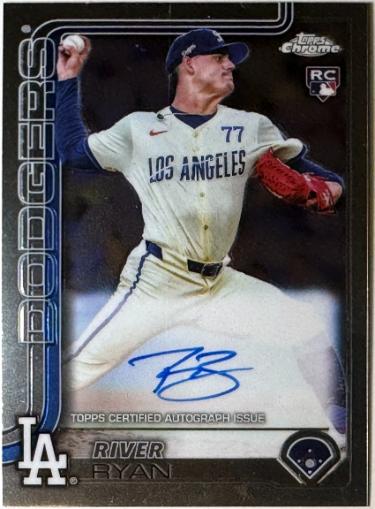 River Ryan signed 2025 Topps Chrome Rookie On Card Auto #RA-RR (Los Angeles Dodgers)
