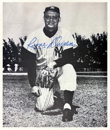 Ryne Duren signed New York Yankees 8x10 Photo minor dings- COA (1958 WS Champ)