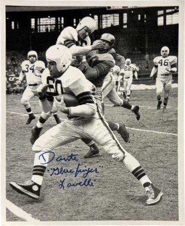 Dante Lavelli signed Cleveland Browns 8x10 Photo w/ "Gluefinger"- COA (HOF)