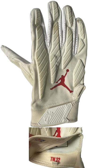 Tyrann Mathieu Kansas City Chiefs Logo Nike Air Right Game Used/Worn Glove TM 32- Size XL- COA (LSU Tigers/Honey Badger/SB Champ)
