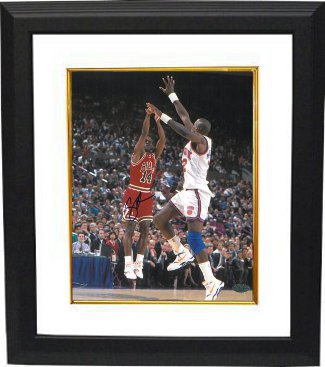 Craig Hodges signed Chicago Bulls 8x10 Photo Custom Framing - Leaf Authentics
