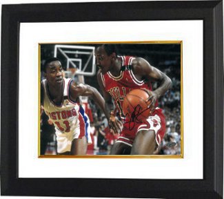 Craig Hodges signed Chicago Bulls 8x10 Photo Custom Framing - Leaf Authentics  vs Detroit Pistons (3X 3 Point Shooting Contest W