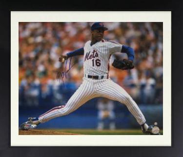 Dwight/Doc Gooden signed New York Mets 16X20 Photo Custom Framing- MLB Authenticated Hologram