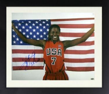 Sheryl Swoopes signed 16x20 Photo Team USA Olympics w/ US Flag 3X Gold Custom Framing- Leaf Authentics (WNBA Basketball)