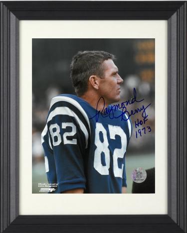 Raymond Berry signed Baltimore Colts NFL 8X10 Photo HOF 1973 Custom Framing- COA (6X Pro Bowl)