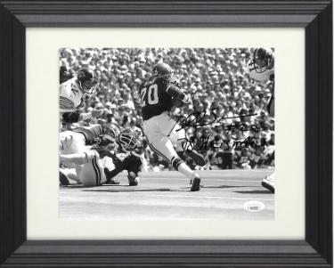 Billy Sims signed Oklahoma Sooners B&W 8x10 Photo #20 78 Heisman Custom Framing- JSA Authentic