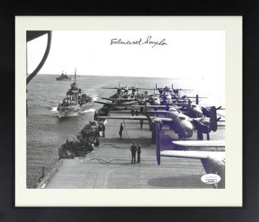 Edward/Ed Saylor signed 1942 WWII Doolittle Raiders B&W 8x10 Photo Custom Framing- JSA #II11651- B-25 USS Hornet