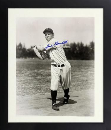 Joe Sewell signed New York Yankees Vintage B&W 8x10 Photo imperfect Custom Framing- Stacks of Plaques COA