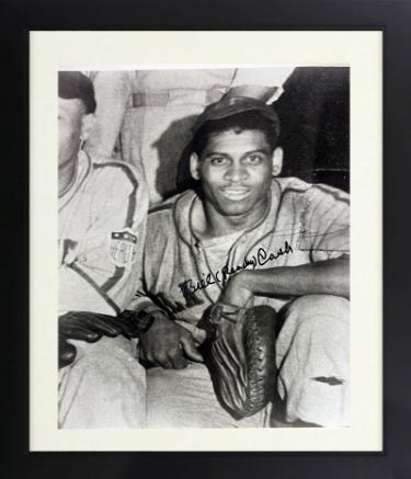 Bill (Ready) Cash signed Philadelphia Stars Vintage B&W 8x10 Photo imperfect Custom Framing- COA/CSA Show Ticket/Photo