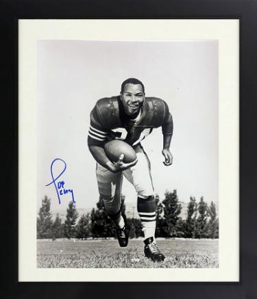 Joe Perry signed San Francisco 49ers Vintage B&W 8x10 Photo Custom Framing- NFL Alumni, Inc. LOA (HOF)