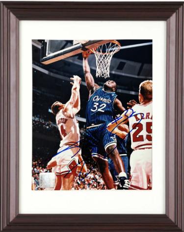 Shaquille O'Neal signed Orlando Magic NBA Licensed 8x10 Photo Custom Framing- The Score Board COA (HOF)