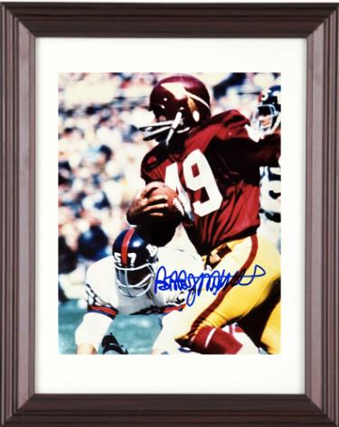 Bobby Mitchell signed Washington 8x10 Photo Custom Framing- NFL Alumni, Inc. LOA (HOF)