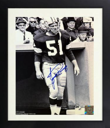 Jim Ringo signed Green Bay Packers NFL Vintage B&W 8x10 Photo imperfect Custom Framing- COA/ShowTicket (HOF)